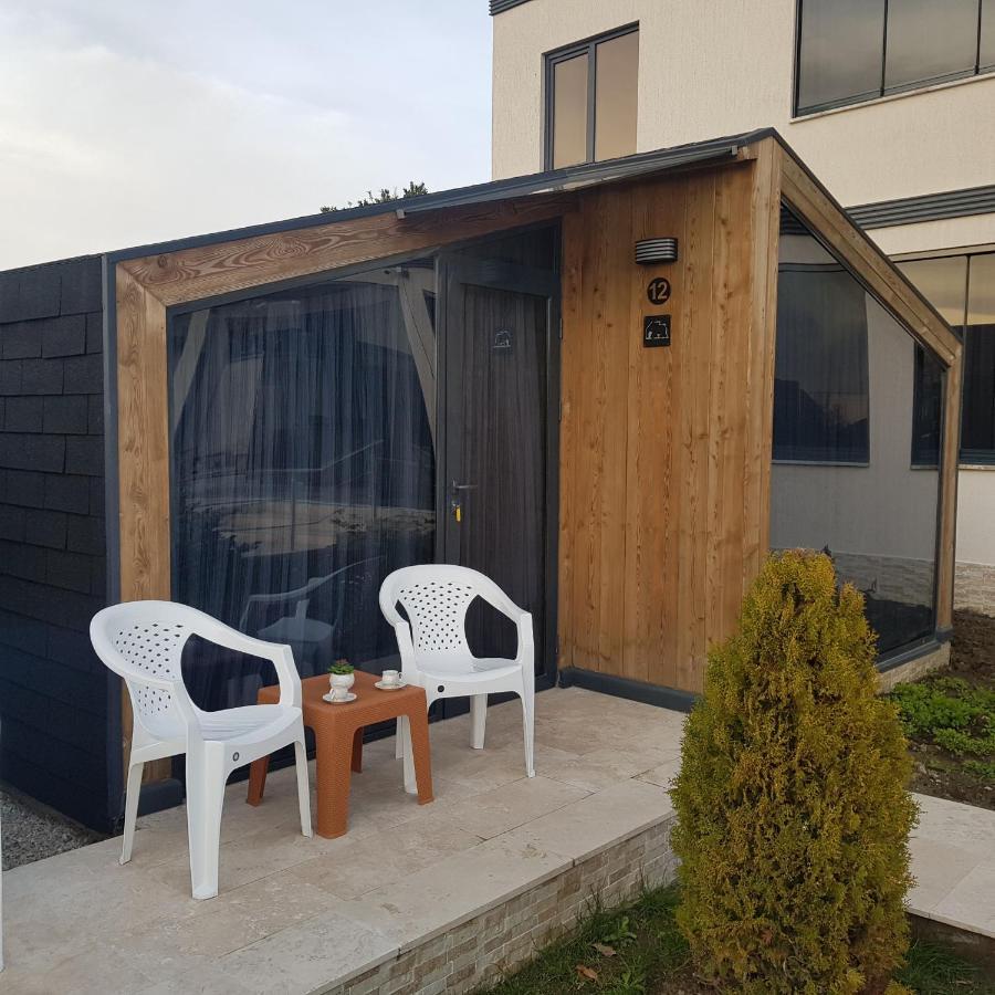 Отель "Чёрный Слон" Sochumi Exterior foto